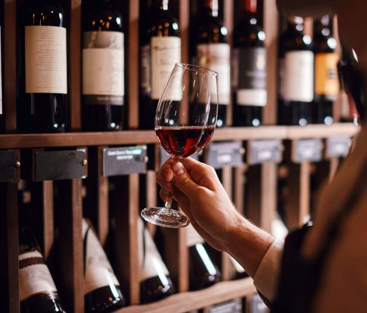 Cave unique, dégustations, épicerie fine